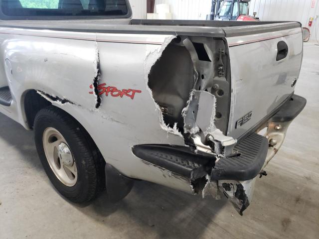 Photo 9 from auction – 2000 FORD F150 with VIN 1FTRX07W7YKA70298