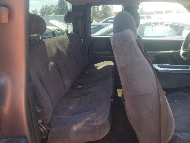 Photo 6 from auction – 2002 CHEVROLET SILVERADO with VIN 2GCEC19X721411468