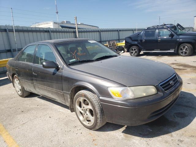TOYOTA CAMRY CE 2000 with VIN JT2BG22K8Y0457240 - Photo from auction