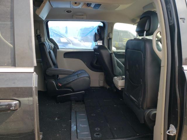 Photo 6 from auction – 2015 CHRYSLER TOWN & COU with VIN 2C4RC1BG4FR644582