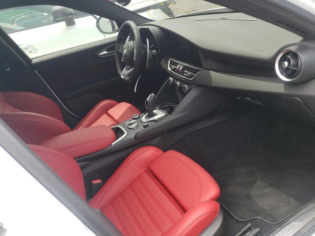 Photo 5 from auction – 2022 ALFA ROMEO GIULIA with VIN ZARFANAN4N7657077
