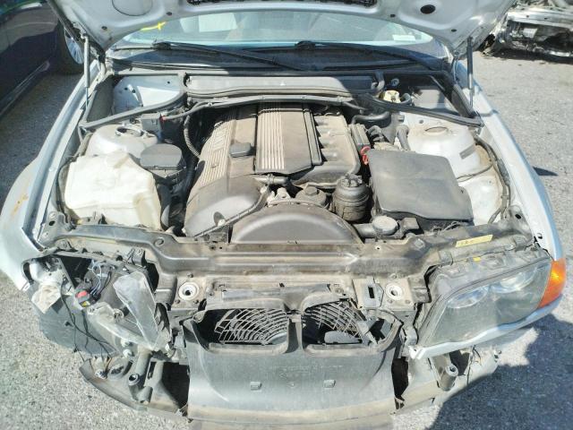 Photo 7 from auction – 2001 BMW 325 I with VIN WBAAV33401FU88920