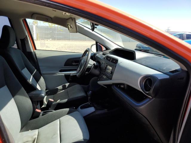 Photo 5 from auction – 2012 TOYOTA PRIUS C with VIN JTDKDTB36C1005773