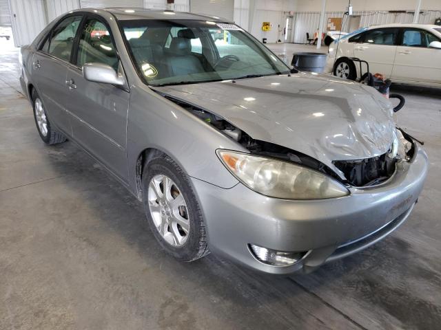 TOYOTA CAMRY LE 2005 with VIN 4T1BF30K85U616518 - Photo from auction