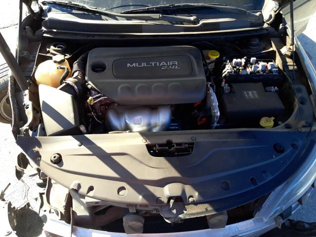 Photo 7 from auction – 2015 CHRYSLER 200 LIMITE with VIN 1C3CCCAB8FN587585