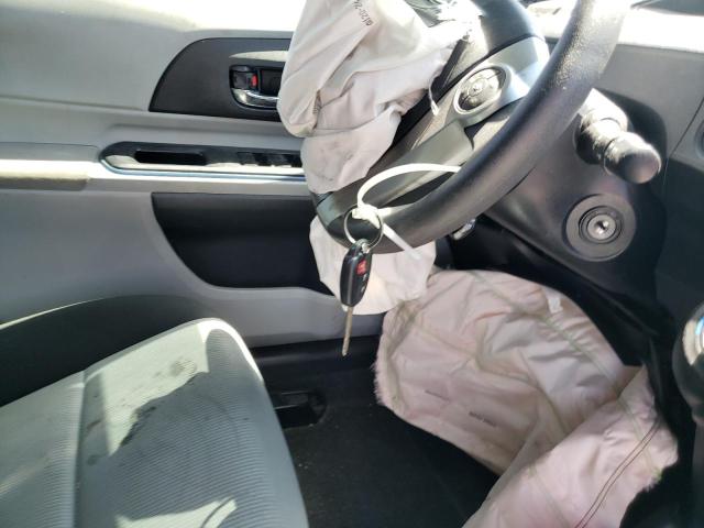 Photo 9 from auction – 2013 TOYOTA PRIUS C with VIN JTDKDTB38D1529329