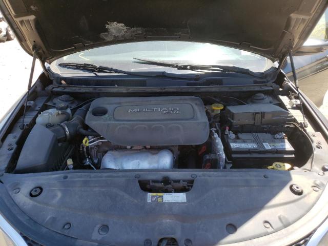 Photo 7 from auction – 2015 CHRYSLER 200 LIMITE with VIN 1C3CCCAB9FN579110