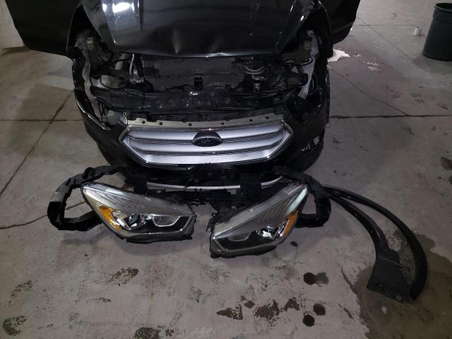 Photo 9 from auction – 2017 FORD ESCAPE SE with VIN 1FMCU9GD0HUB05345