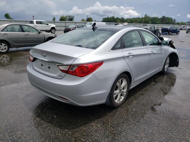 Photo 4 from auction – 2012 HYUNDAI SONATA SE with VIN 5NPEC4AC8CH377759