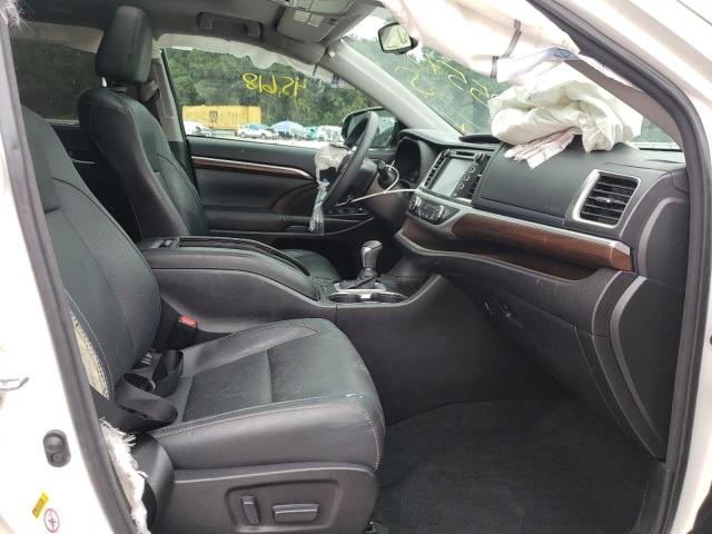 Photo 5 from auction – 2016 TOYOTA HIGHLANDER with VIN 5TDDKRFH8GS246606