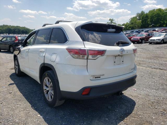 Photo 3 from auction – 2015 TOYOTA HIGHLANDER with VIN 5TDBKRFHXFS148800