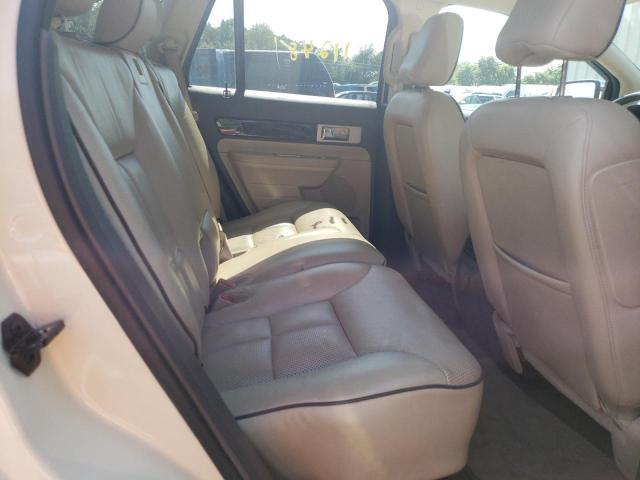 Photo 6 from auction – 2008 LINCOLN MKZ with VIN 2LMDU88C18BJ39325