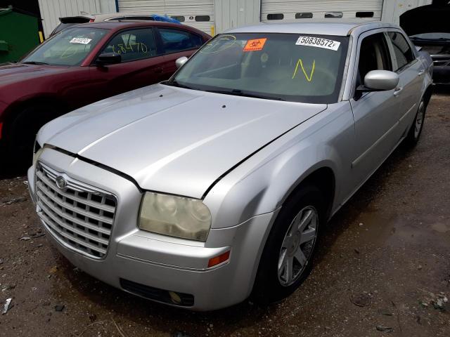 Photo 2 from auction – 2005 CHRYSLER 300 TOURIN with VIN 2C3JA53G75H133563