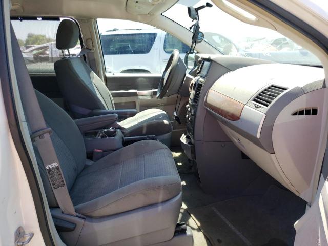 Photo 5 from auction – 2008 CHRYSLER TOWN & COU with VIN 2A8HR54P48R129043