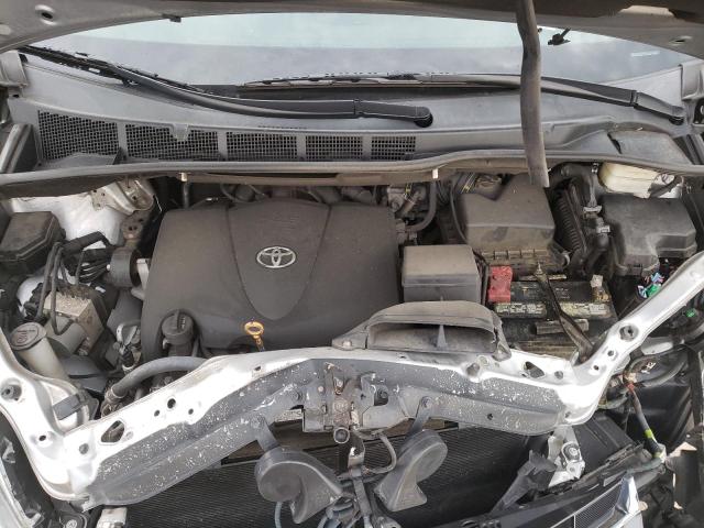 Photo 7 from auction – 2018 TOYOTA SIENNA XLE with VIN 5TDYZ3DC4JS930349