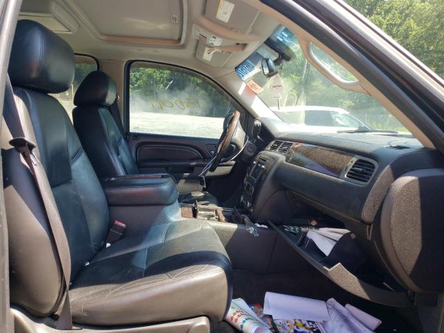 Photo 5 from auction – 2010 GMC YUKON DENA with VIN 1GKUKEEF4AR287172