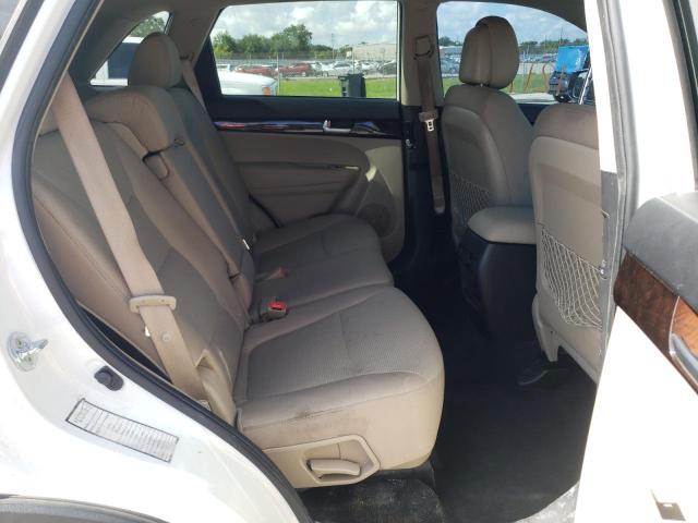 Photo 6 from auction – 2015 KIA SORENTO LX with VIN 5XYKT4A74FG636619
