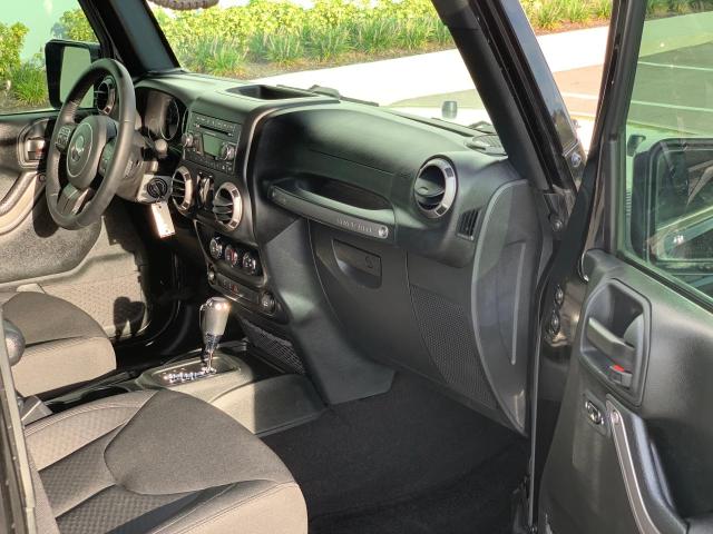 Photo 5 from auction – 2017 JEEP WRANGLER U with VIN 1C4BJWDG4HL716961