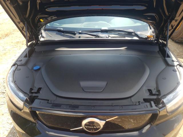 Photo 7 from auction – 2022 VOLVO XC40 P8 RE with VIN YV4ED3UR4N2645604
