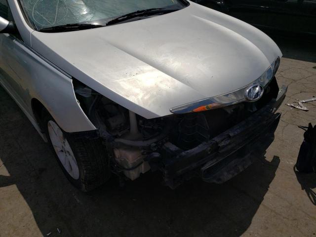 Photo 9 from auction – 2013 HYUNDAI SONATA HYB with VIN KMHEC4A42DA077728