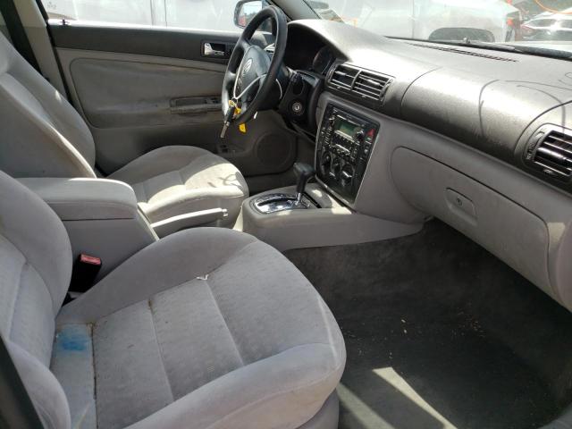 Photo 5 from auction – 2004 VOLKSWAGEN PASSAT GL with VIN WVWMD63B14P143719