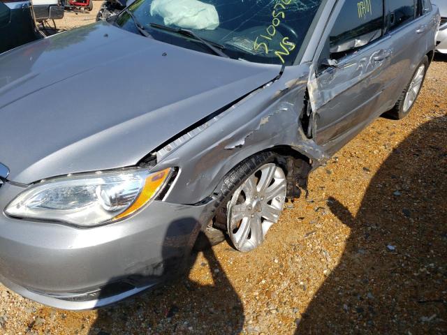 Photo 9 from auction – 2013 CHRYSLER 200 TOURIN with VIN 1C3CCBBB0DN655920