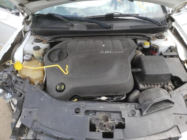 Photo 7 from auction – 2013 CHRYSLER 200 LIMITE with VIN 1C3CCBCG0DN757941