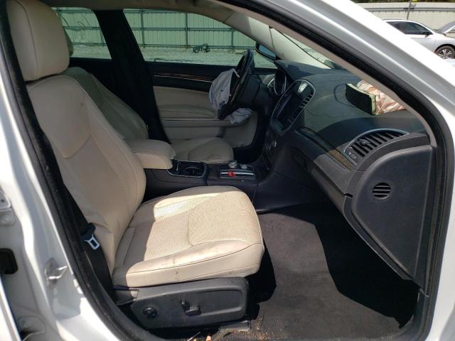 Photo 5 from auction – 2015 CHRYSLER 300C with VIN 2C3CCAKG1FH781964