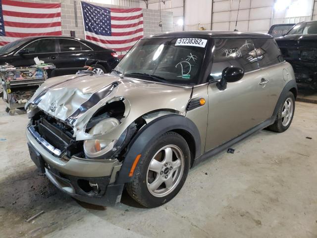 Photo 2 from auction – 2008 MINI COOPER with VIN WMWMF335X8TT66905