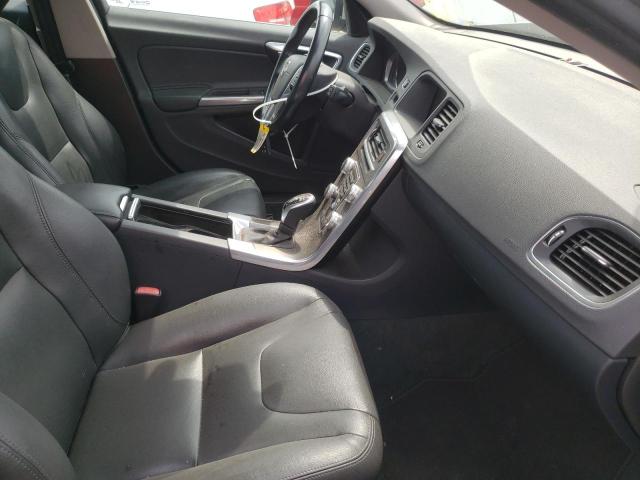 Photo 5 from auction – 2015 VOLVO V60 PREMIE with VIN YV140MEK5F1220119