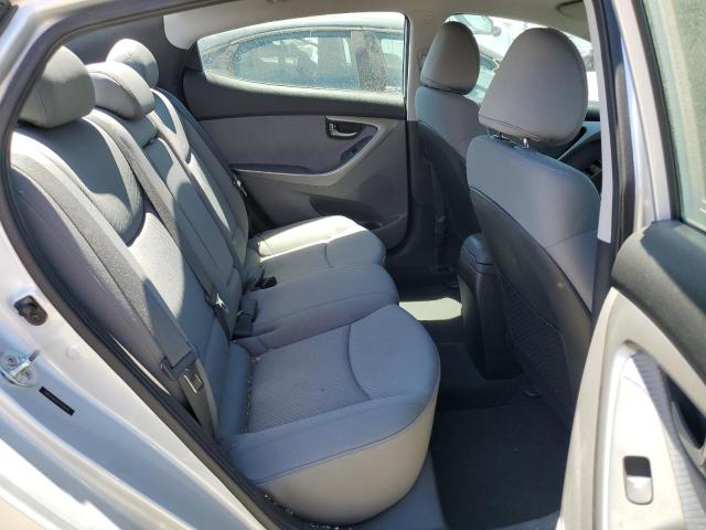 Photo 6 from auction – 2012 HYUNDAI ELANTRA GL with VIN 5NPDH4AE8CH140476
