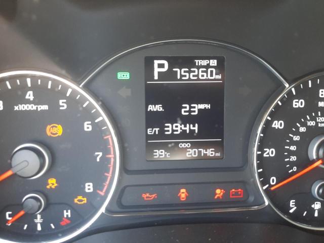 Photo 8 from auction – 2018 KIA FORTE LX with VIN 3KPFK4A75JE230617