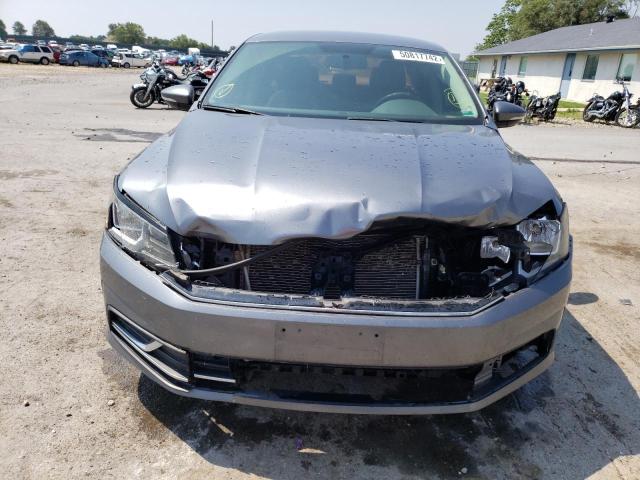 Photo 9 from auction – 2016 VOLKSWAGEN PASSAT S with VIN 1VWAS7A34GC052771