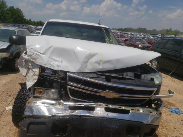 Photo 7 from auction – 2005 CHEVROLET SILVERADO with VIN 1GCHK232X5F876701