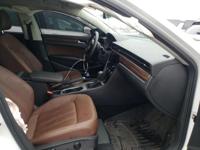 Photo 5 from auction – 2022 VOLKSWAGEN PASSAT LIM with VIN 1VWBA7A34NC004773