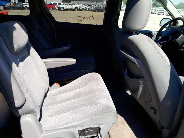 Photo 6 from auction – 2005 CHRYSLER TOWN & COU with VIN 2C4GP44R15R592452