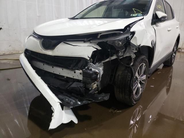 Photo 9 from auction – 2016 TOYOTA RAV4 XLE with VIN JTMRFREV4GJ085993