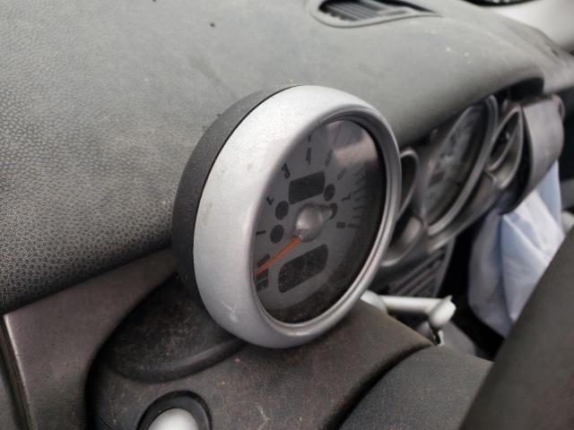 Photo 8 from auction – 2003 MINI COOPER S with VIN WMWRE33463TD59185