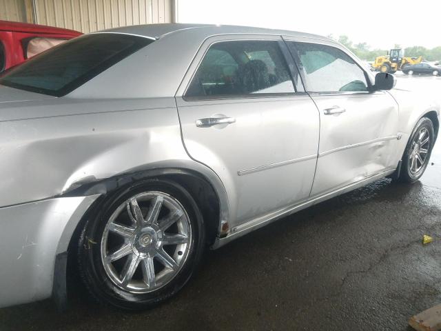 Photo 9 from auction – 2005 CHRYSLER 300C with VIN 2C3JA63H25H101439