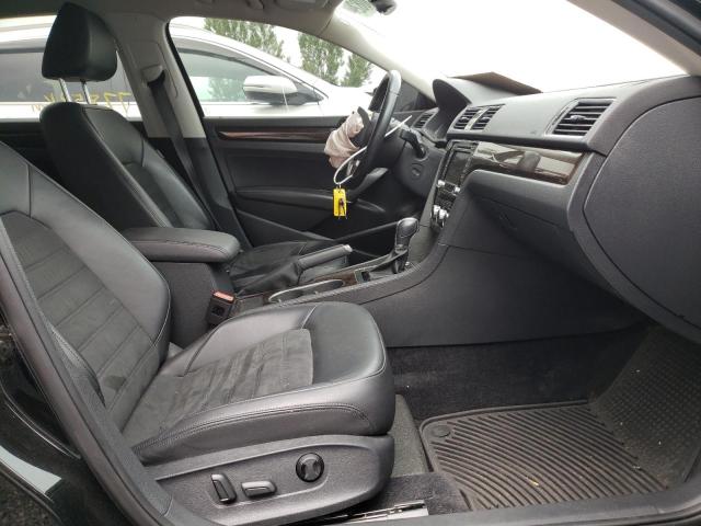 Photo 5 from auction – 2015 VOLKSWAGEN PASSAT SEL with VIN 1VWCS7A34FC048159