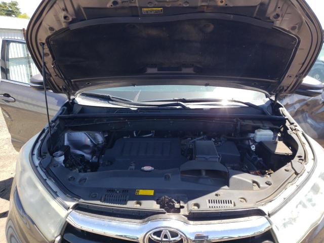 Photo 7 from auction – 2016 TOYOTA HIGHLANDER with VIN 5TDZKRFH2GS135457