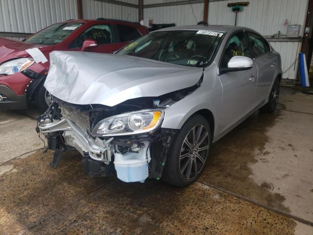 Photo 2 from auction – 2017 VOLVO S60 PREMIE with VIN LYV402TK0HB155088