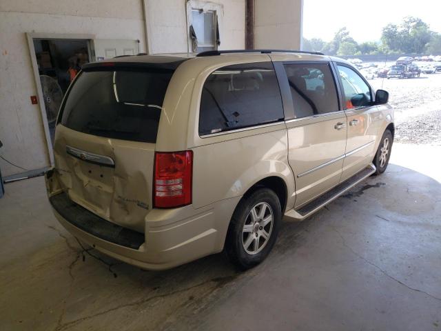 Photo 4 from auction – 2010 CHRYSLER TOWN & COU with VIN 2A4RR5D15AR450063