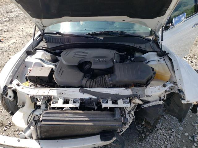 Photo 7 from auction – 2015 CHRYSLER 300C with VIN 2C3CCAKG1FH781964