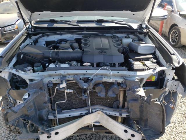 Photo 7 from auction – 2017 TOYOTA 4RUNNER SR with VIN JTEBU5JR9H5450246