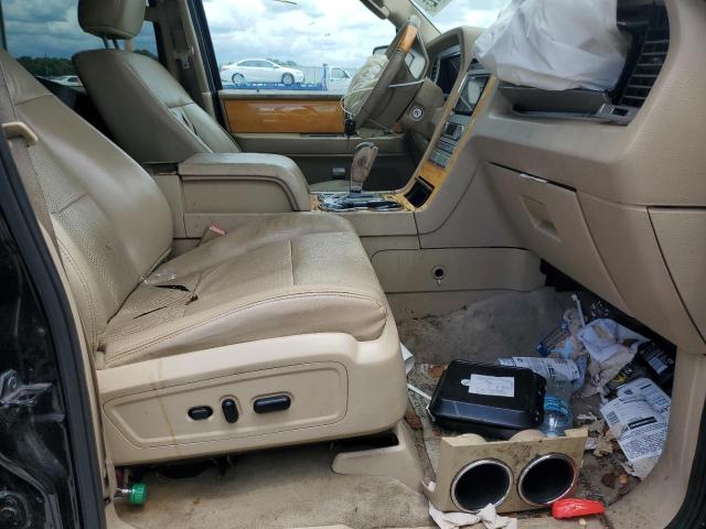 Photo 5 from auction – 2010 LINCOLN NAVIGATOR with VIN 5LMJJ3H57AEJ07689