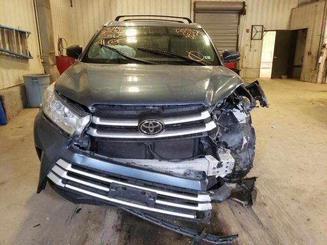 Photo 9 from auction – 2017 TOYOTA HIGHLANDER with VIN 5TDJZRFH8HS470538