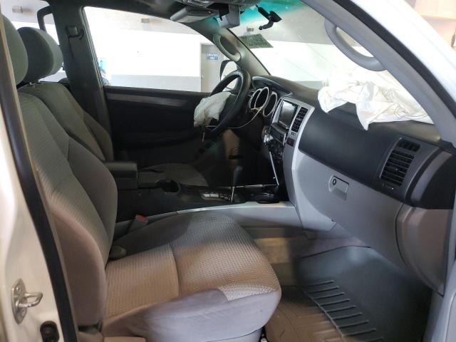Photo 5 from auction – 2004 TOYOTA 4RUNNER SR with VIN JTEBU14R040049096