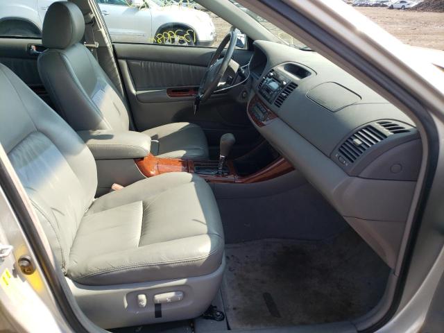 Photo 5 from auction – 2004 TOYOTA CAMRY LE with VIN 4T1BF30K94U587917