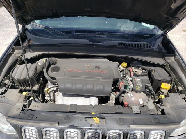 Photo 7 from auction – 2017 JEEP RENEGADE L with VIN ZACCJBBB8HPE84123